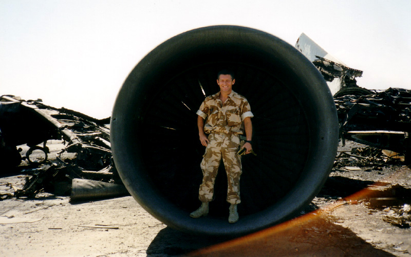 BA jumbo slight delay Kuwait Airport 1991